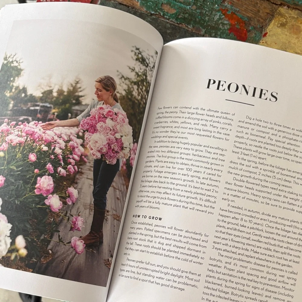 Floret Farm's Cut Flower Garden Book - Picture 2 of 3